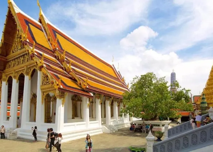 Go The Grand Palace โกอินน์ Mrt สามยอด Bangkok